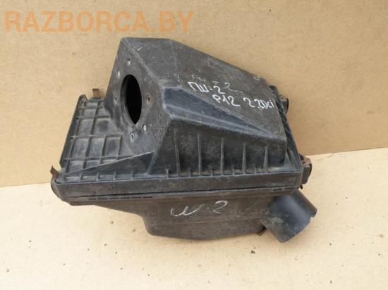 Корпус воздушного фильтра Nissan Primera P12