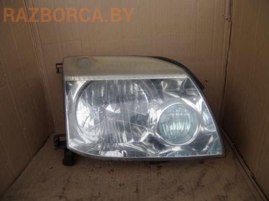 Фара правая Nissan X-Trail (T30) Фара правая Nissan X-Trail (T30)