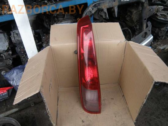 Фонарь задний левый Nissan X-Trail (T30) Фонарь задний левый Nissan X-Trail (T30)