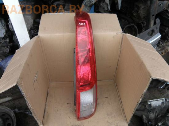 Фонарь задний правый Nissan X-Trail (T30)
