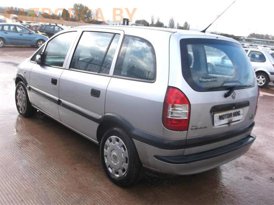 Автомобиль Opel Zafira A
