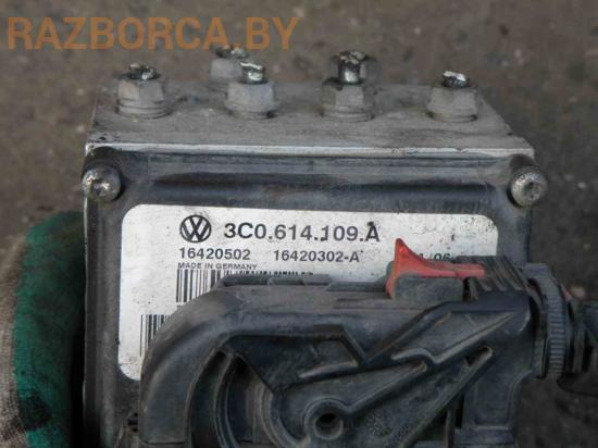 Блок АБС Volkswagen Passat B6 Блок АБС Volkswagen Passat B6