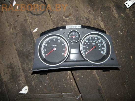 Панель приборов Opel Astra H