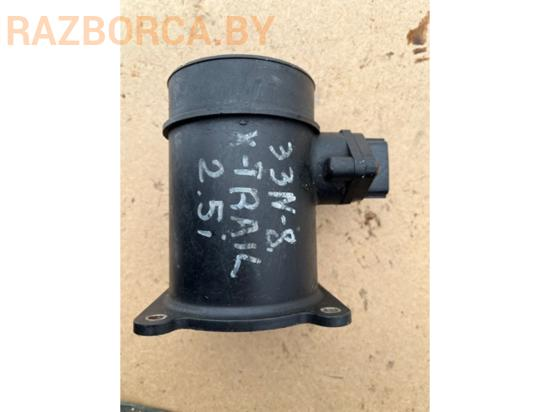 Расходомер воздуха Nissan X-Trail (T30) Расходомер воздуха Nissan X-Trail (T30)