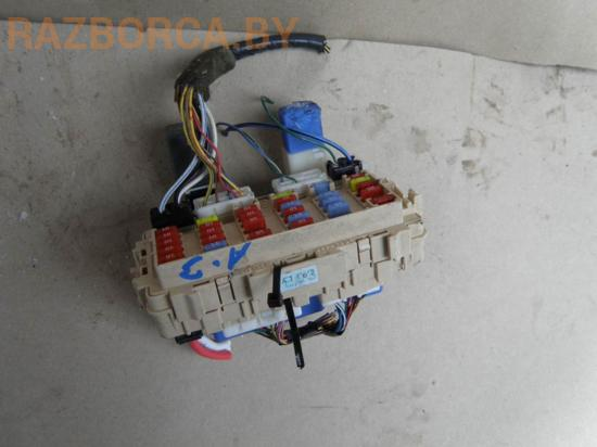Блок предохранителей Nissan X-Trail (T30) Блок предохранителей Nissan X-Trail (T30)
