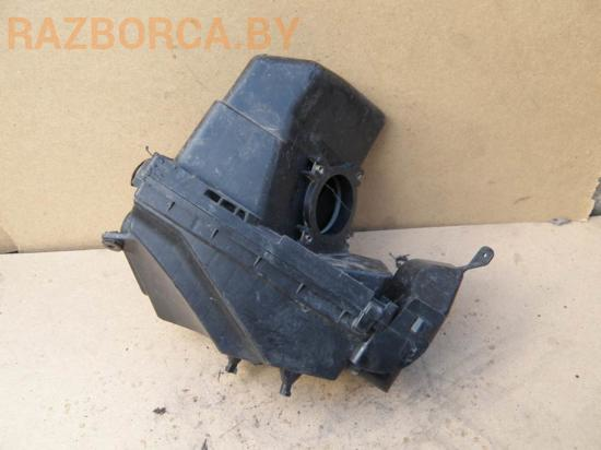 Корпус воздушного фильтра Nissan X-Trail (T30)