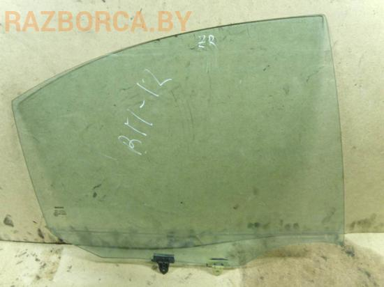 Стекло заднее R Nissan Primera P12 Стекло заднее R Nissan Primera P12