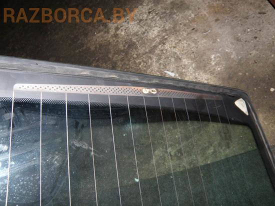 Стекло заднее Ford Focus 1 Стекло заднее Ford Focus 1