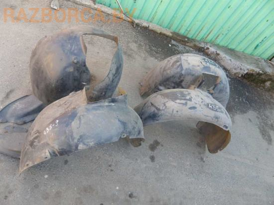 Подкрылок задний правый Volkswagen TOURAN Подкрылок задний правый Volkswagen TOURAN