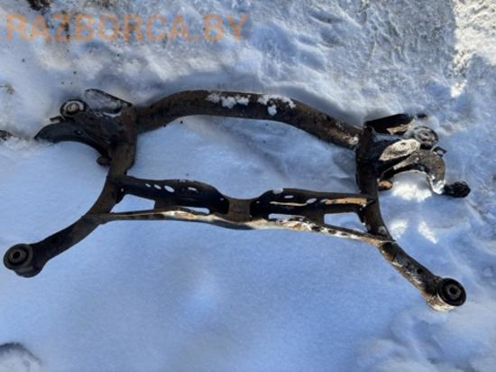 Балка задняя Nissan X-Trail (T30)