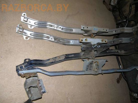 Усилитель бампера перед Nissan Primera P12