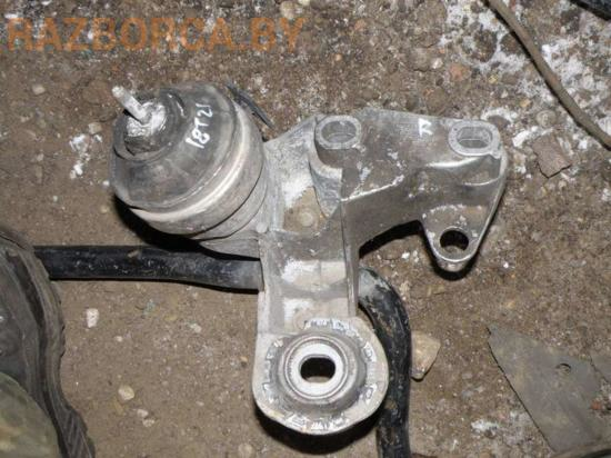 Кронштейн Audi A6 (C5) Кронштейн Audi A6 (C5)