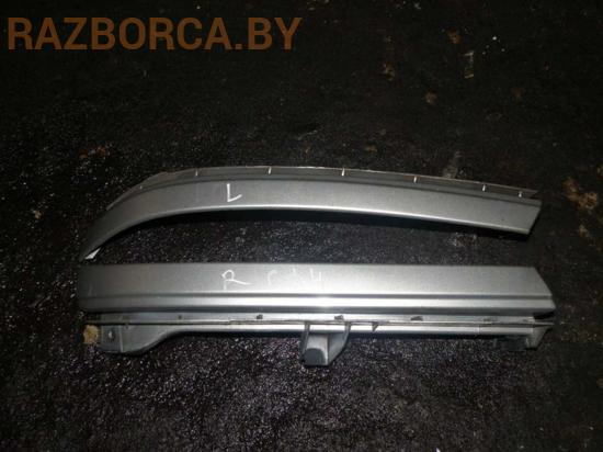 Ус под фару правый Opel Zafira A