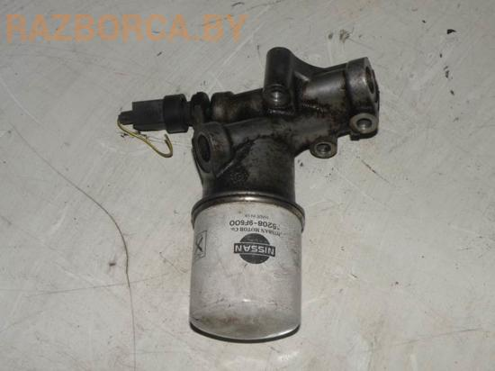 Кронштейн масляного фильтра Nissan Primera P11 Кронштейн масляного фильтра Nissan Primera P11