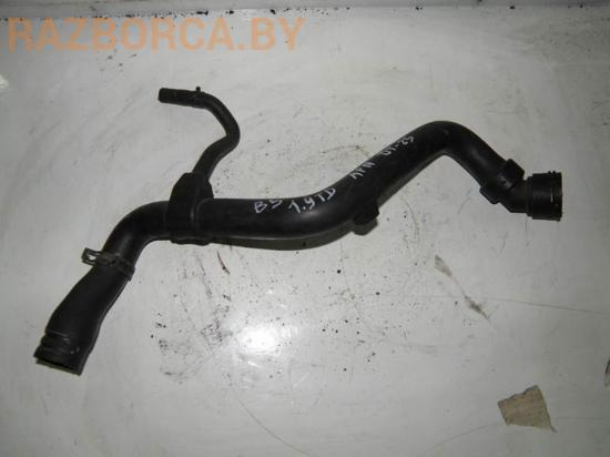 Патрубок Volkswagen Passat B5 Патрубок Volkswagen Passat B5