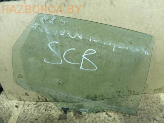 Стекло заднее R Nissan Primera P12 Стекло заднее R Nissan Primera P12