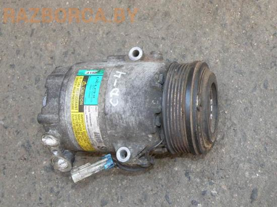 Компрессор кондиционера Opel Zafira A Компрессор кондиционера Opel Zafira A