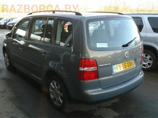 Автомобиль Volkswagen TOURAN