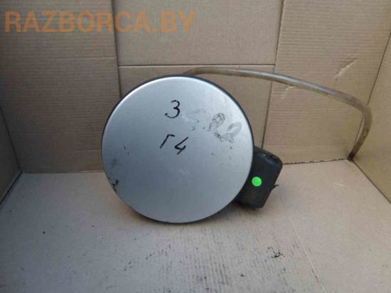 Лючок топливного бака Volkswagen Golf 4 Лючок топливного бака Volkswagen Golf 4