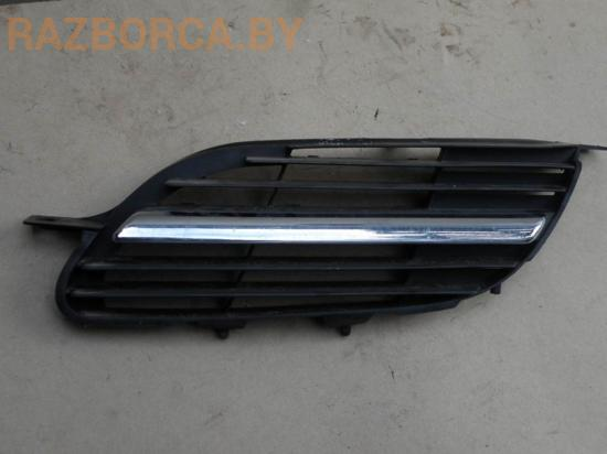 Решетка радиатора Nissan Almera Tino