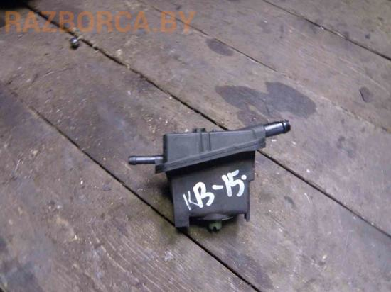 Бачок гидроусилителя Volkswagen Golf 4 Бачок гидроусилителя Volkswagen Golf 4