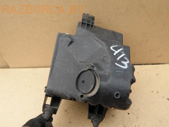 Корпус воздушного фильтра Volkswagen Passat B5