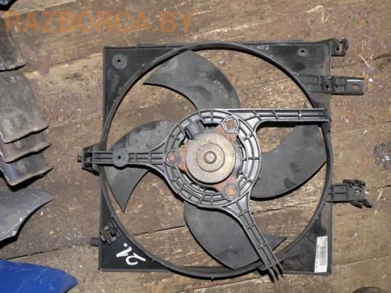 Диффузор радиатора Nissan Primera P11 Диффузор радиатора Nissan Primera P11