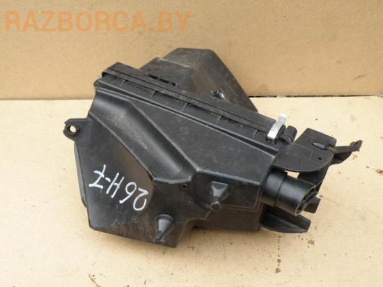 Корпус воздушного фильтра Nissan X-Trail (T30)