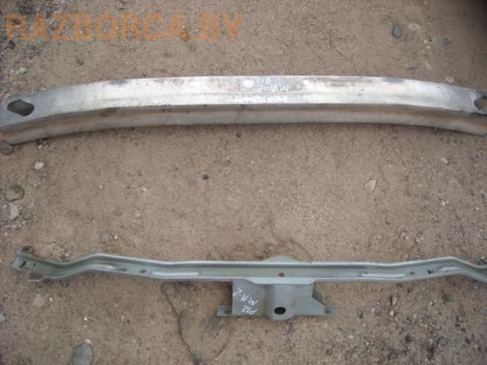 Усилитель бампера перед Nissan Primera P12
