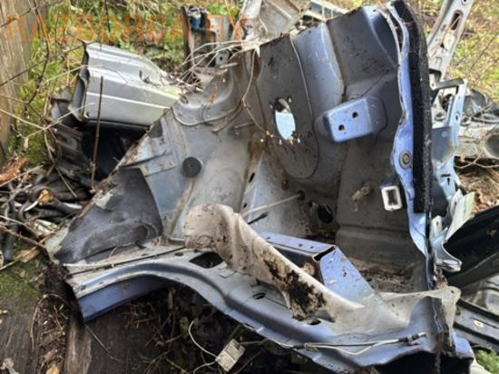 Лонжерон передний R Nissan Micra K12 Лонжерон передний R Nissan Micra K12