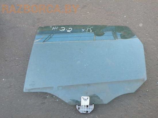 Стекло заднее L Ford Focus 1 Стекло заднее L Ford Focus 1