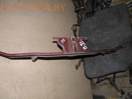 Усилитель бампера перед Nissan Primera P12