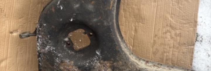 Рычаг задний R Mercedes E W123 Рычаг задний R Mercedes E W123