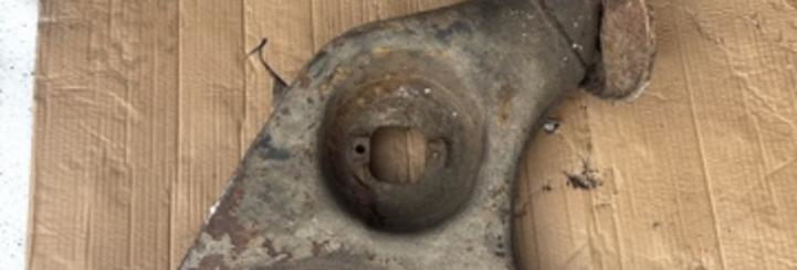 Рычаг задний L Mercedes E W123 Рычаг задний L Mercedes E W123